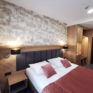 Lesny Dwor Karpacz Piekarnia Mio Padre Restauracja Mamma Mia Bed & Breakfast